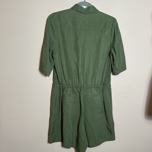 Banana Republic Tencel Utility Romper Olive Green size 4- like new condition - Picture 9 of 12
